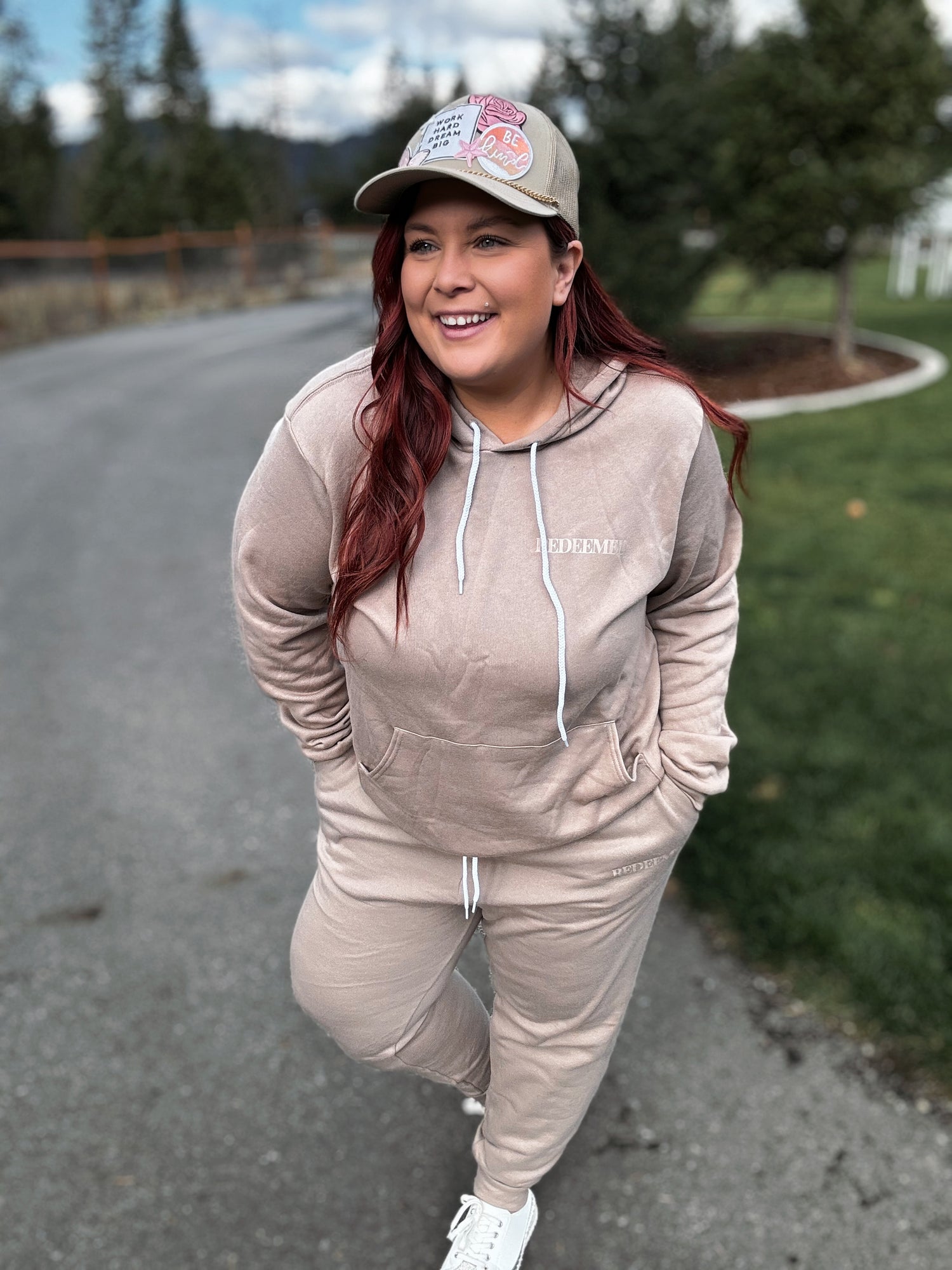 Redeemed Lounge Basics in Tan